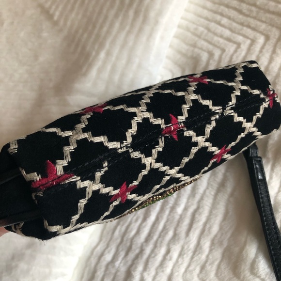 Vintage 90’s Isabella Fiore Floral Leather Baby Dome Wristlet Clutch Makeup Bag - Picture 7 of 15